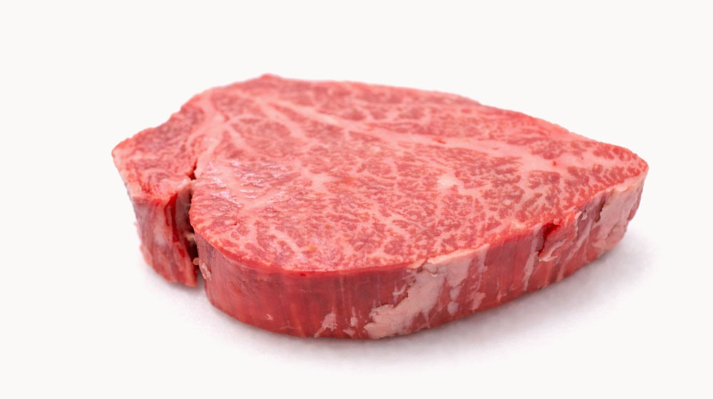 メインディッシュは、牛フィレ肉が主流