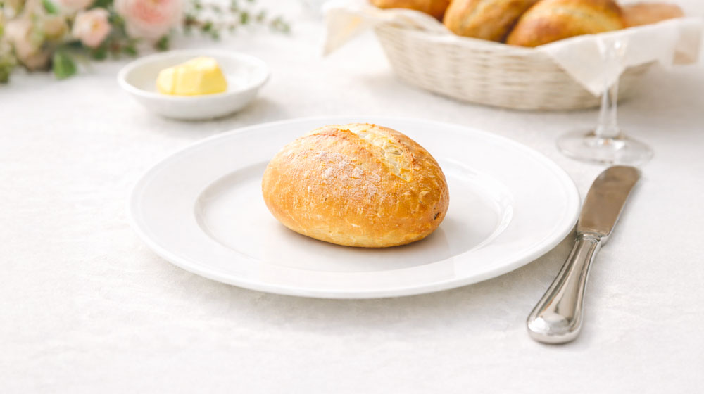 パンとサラダが出るタイミング